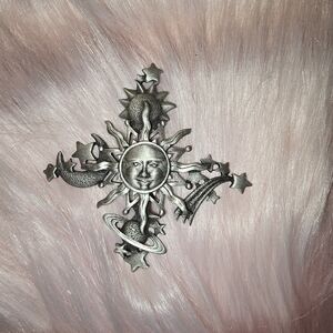 Sun Brooch/Pin